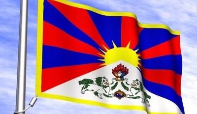 Na českobudějovické radnici vlaje tibetská vlajka