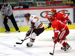 Sparťanský kapitán Michal Broš několikrát oslabil svůj tým, navíc si nechal dát i desetiminutový osobní trest