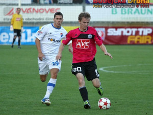 Martin Jasanský uniká Milanu Ferenčíkovi