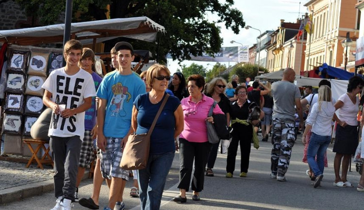 Slavnosti vína - náměstí - staročeský jarmark