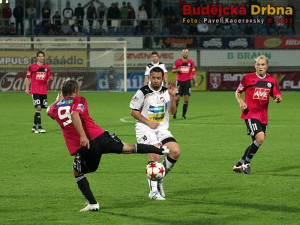 Rudolf Otepka operuje před Pavlem Horváthem