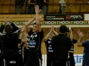 Před rekordně malou návštěvou Jihostroj smetl Brno