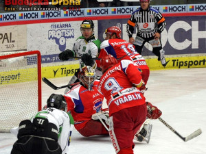 Kovář se opět měl co ohánět