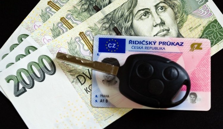 Auto vykradené za bílého dne v Krajinské