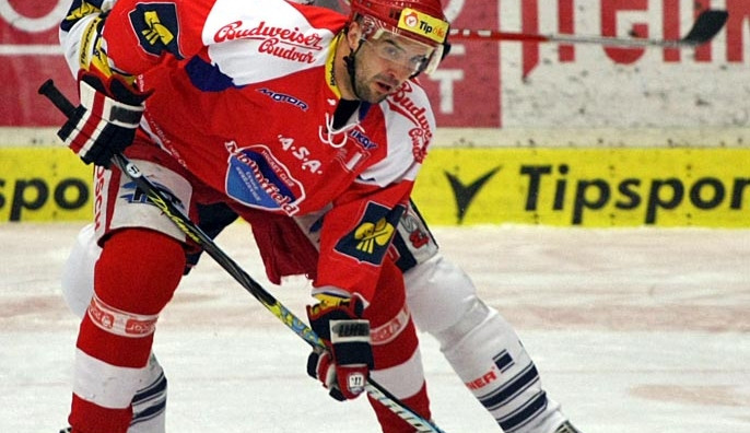 Kapitán Bílých Tygrů Petr Nedvěd a exliberecký Pavel Kašpařík