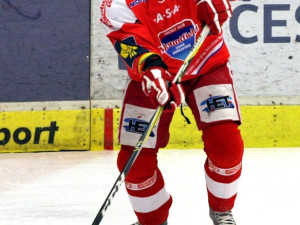 Jan Novák hrál v Karlových Varech svoje sedmisté utkání