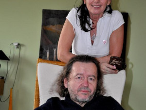 Nepřizpůsobivej a Marťan pohodoví - Karel a Jana Peterkovi.