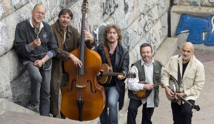 Country kapela Rangers vystoupí na náměstí už v sobotu