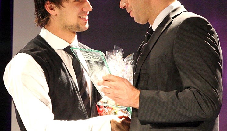 Jakub Kovář anketu vyhrál! Na snímku s hejtmanem Jihočeského kraje Jiřím Zimolou