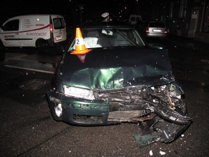 Žena a její roční syn byli naštěstí zraněni jenom lehce