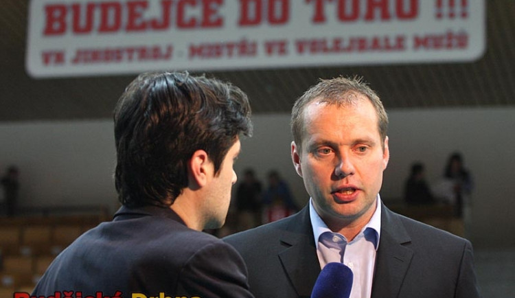 Co dodat před nadcházejícím víkendem? Snad jen - Budějce do toho!!! Na snímku trenér Jihostroje Jan Svoboda