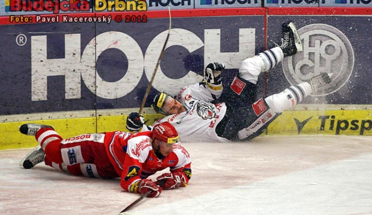 Následek souboje Jiřího Šimánka s Janem Výtiskem