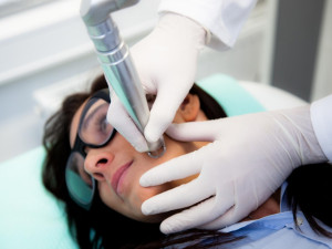 RRC Clinic - Estetická dermatologie - Laserové omlazení pleti.