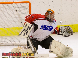 Skoro celé první dvě třetiny byl brankář Špiler nepřekonatelný. Pak ale inkasoval čtyřikrát