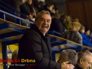 Trenér David Servisu Jiří Fedur po závěrečné siréně