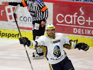 Marek Hovorka proměnil trestné střílení a poslal Kladno do vedení
