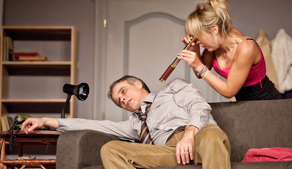 Divadelní komedie Básník a kočka