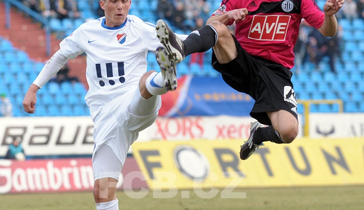 Pro budějcké Dynamo je bod ze hřiště zachraňujícího se Baníku velmi cenný