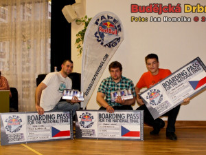 Vítězové postupující do pražského celostátního kola, zleva Petr Hynek, Miroslav Dolejš a Pavel Skuhrovec