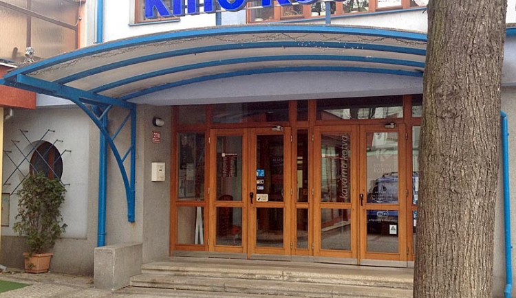 Jak dopadne podivné výběrové řízení na kino Kotva?