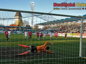 Rudolf Otepka nařízenou penaltu proměnil a Dynamo vyhrálo 1-0