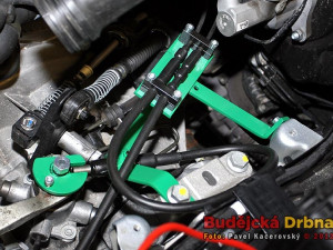 Nově vyvíjený mechanismus na mechanické uzamčení převodovky