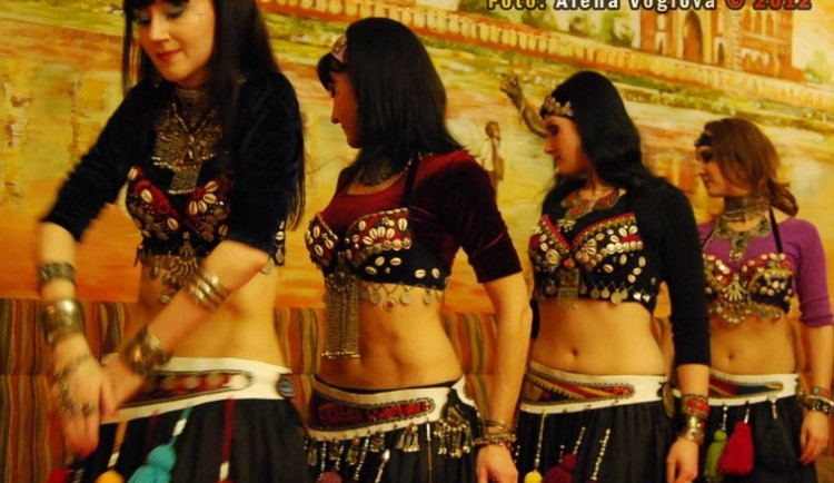 Aiwa! Hafla v Indické restauraci