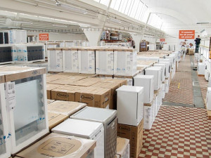 Široký sortiment si můžete zakoupit v kamenné prodejně za internetové ceny z www.levneELEKTRO.cz