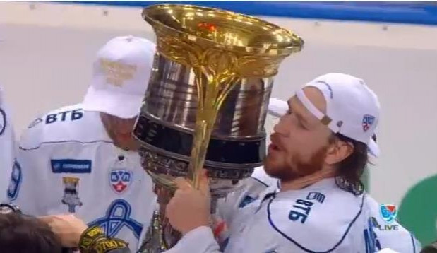 Filip Novák s pohárem šampionů