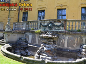 Fontána u Hardmuthovy vily