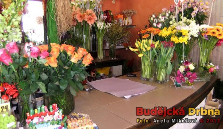 Květinářství hraje všemi barvami