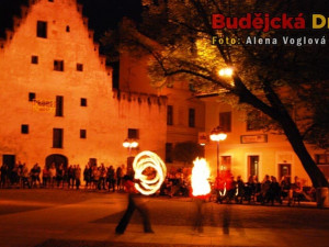 Fireshow na Piaristickém náměstí