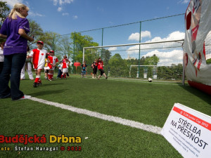 Kopalo se na přesnost i sílu