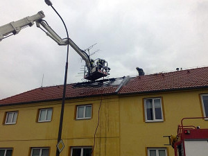 Požár domu pro neslyšící v Novohradské ulici