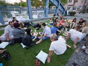 Piknik na Zlatém mostě při Budějovickém Majálesu 2012