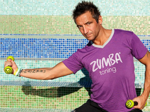 Zumba pomůže získat peníze na fyzioterapii pro postižené