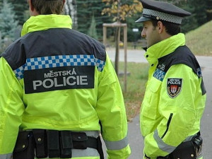 Strážníci úspěšně resuscitovali bezvládného muže
