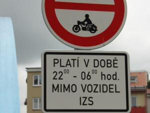 Po Modrém mostě opět můžou jezdit osobní automobily