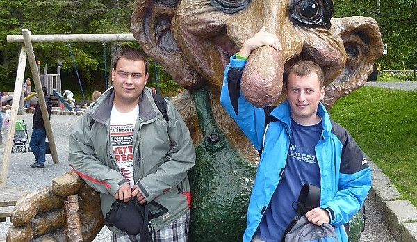 Cestovatelé z Budějc Jaromír Cipín (vpravo) a Jan Vávra v Trolím parku