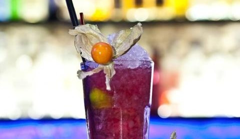 Koktejl Budějcká Drbna je k dostání i v Dance baru Paradox