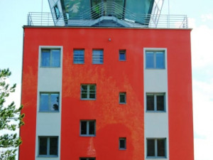 Navigační věž v novém kabátě