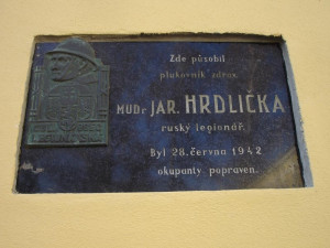 Pamětní deska v českobudějovické nemocnici