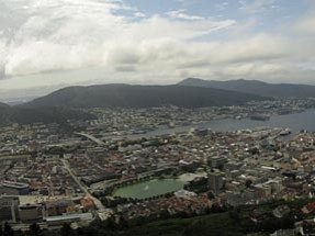 Panorama Bergenu z hory Floyen