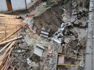 Následky přívalového deště na hlavním tahu z Budějc do Krumlova u osady Rájov