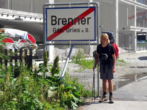 U města Brenner, kde Ladislav Zibura, po překonání Brennerského průsmyku, vstoupil na území Itálie