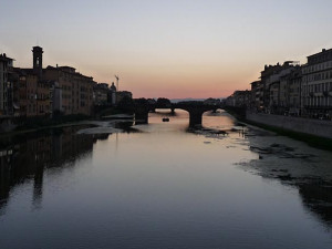 Slavné Ponte Vecchio ve Florencii