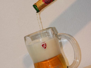 Nové sklo, do kterého se bude lít pivo od Budějovického Budvaru