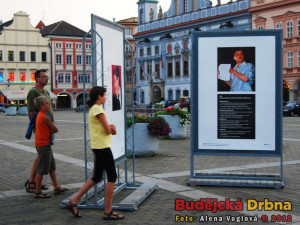 Výstavu si prohlížejí i cizinci