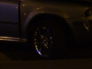 Škoda Octavia narazila u Výstaviště do sloupu veřejného osvětlení, zranilo se pět lidí