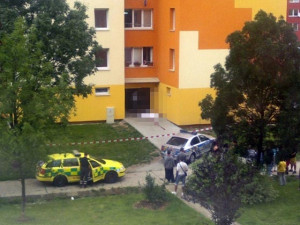 Na sídlišti Máj došlo k tragédii, muž skočil z 10. patra